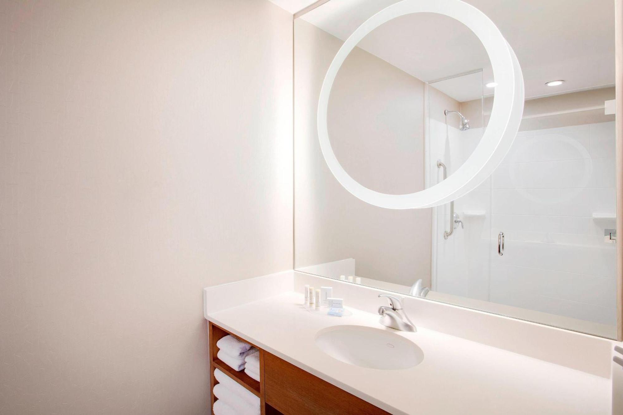 Springhill Suites Hartford Airport/Windsor Locks Esterno foto